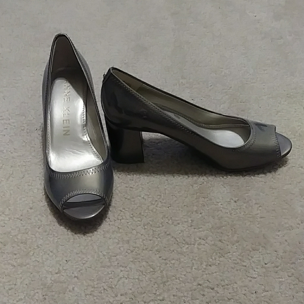 Anne Klien peep toe high heels